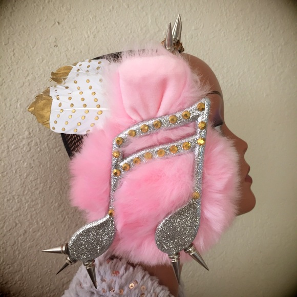 GuiltyMeasures “Peggysus” One Of A Kind FunMuffs - Picture 4 of 5
